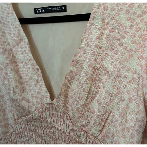 Zara Light Pink Floral Mini Dress w/Puff Sleeves         Size XS - Picture 2 of 4